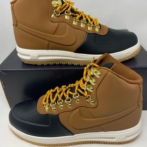 nike duck boots